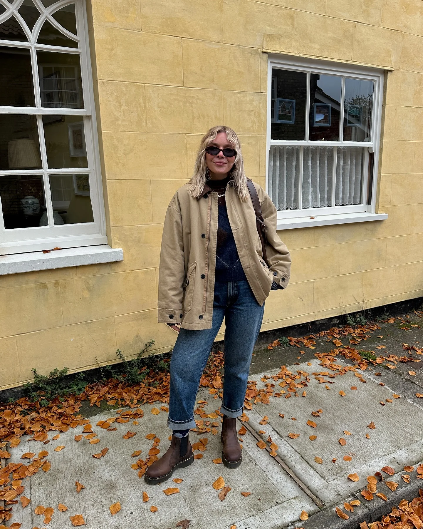 fall outfits with chelsea boots 2026 Relaxed Denim And Tan Chelsea Boots For Everyday Fall Style