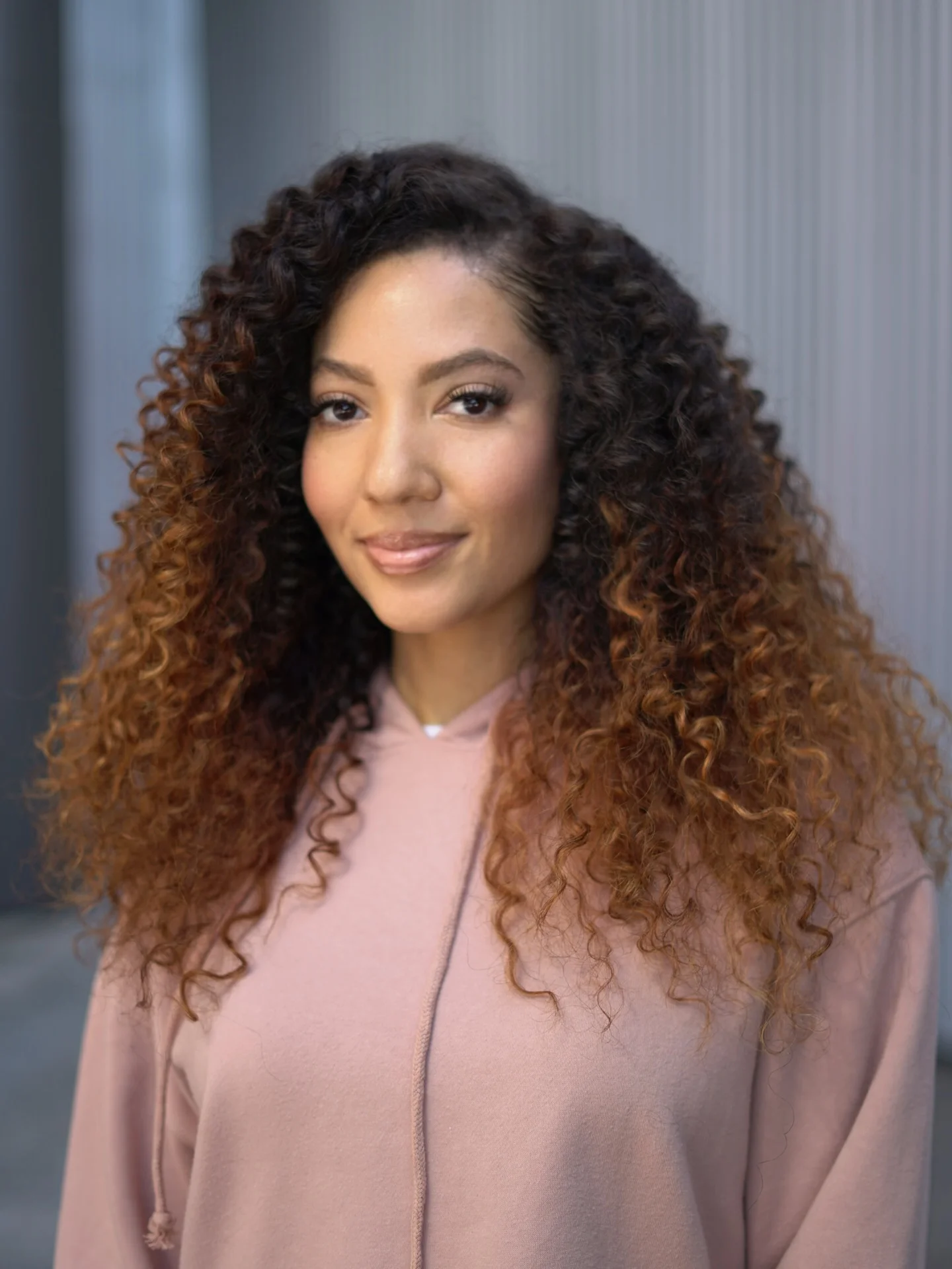 september hairstyles ideas 2026 Voluminous Copper Curls That Welcome The New Season