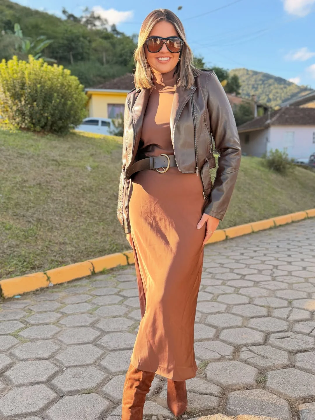 going out outfits fall 2026 Chocolate Brown Dress And Leather Jacket For Cozy Autumn Dates
