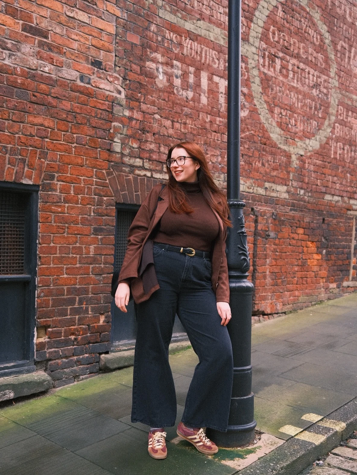 midsize fall fashion outfits 2026 Chocolate Layers And Dark Denim For Everyday Confidence