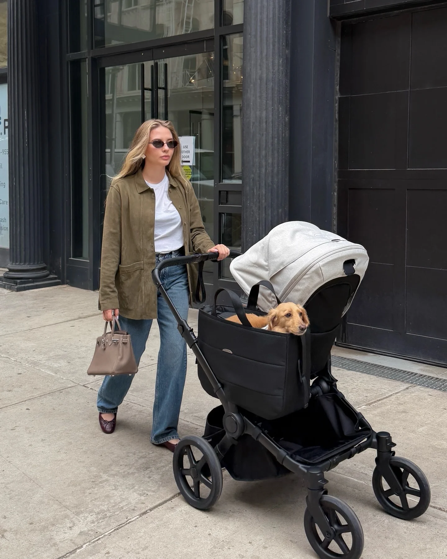 comfy mom outfits fall aesthetic 2026 Olive Utility Jackets And Wide-Leg Denim Never Fail