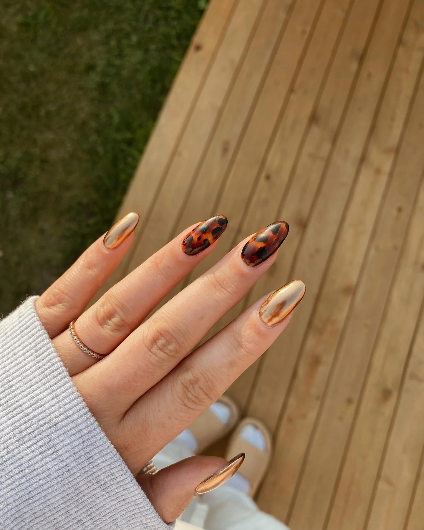 brown fall nails 2026 Mirror Chrome And Tortoiseshell Autumn Elegance