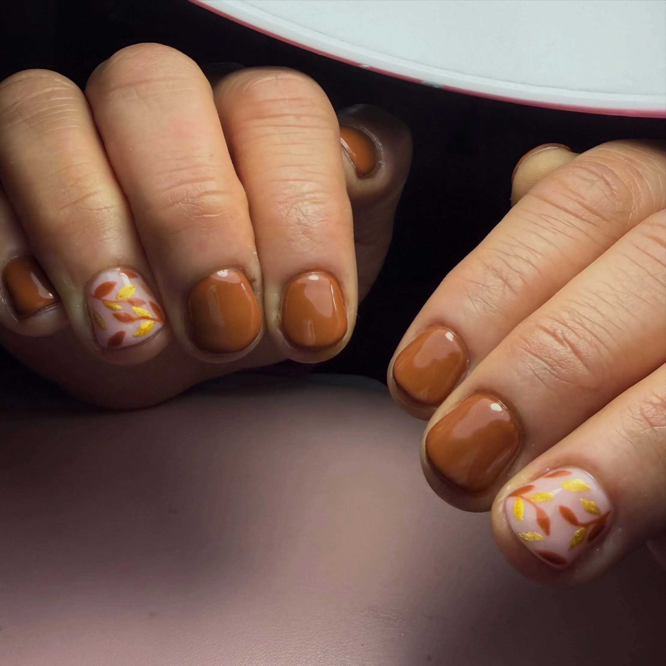 fall nails with accent nail Warm Caramel Nails With A Golden Autumn Leaf Accent