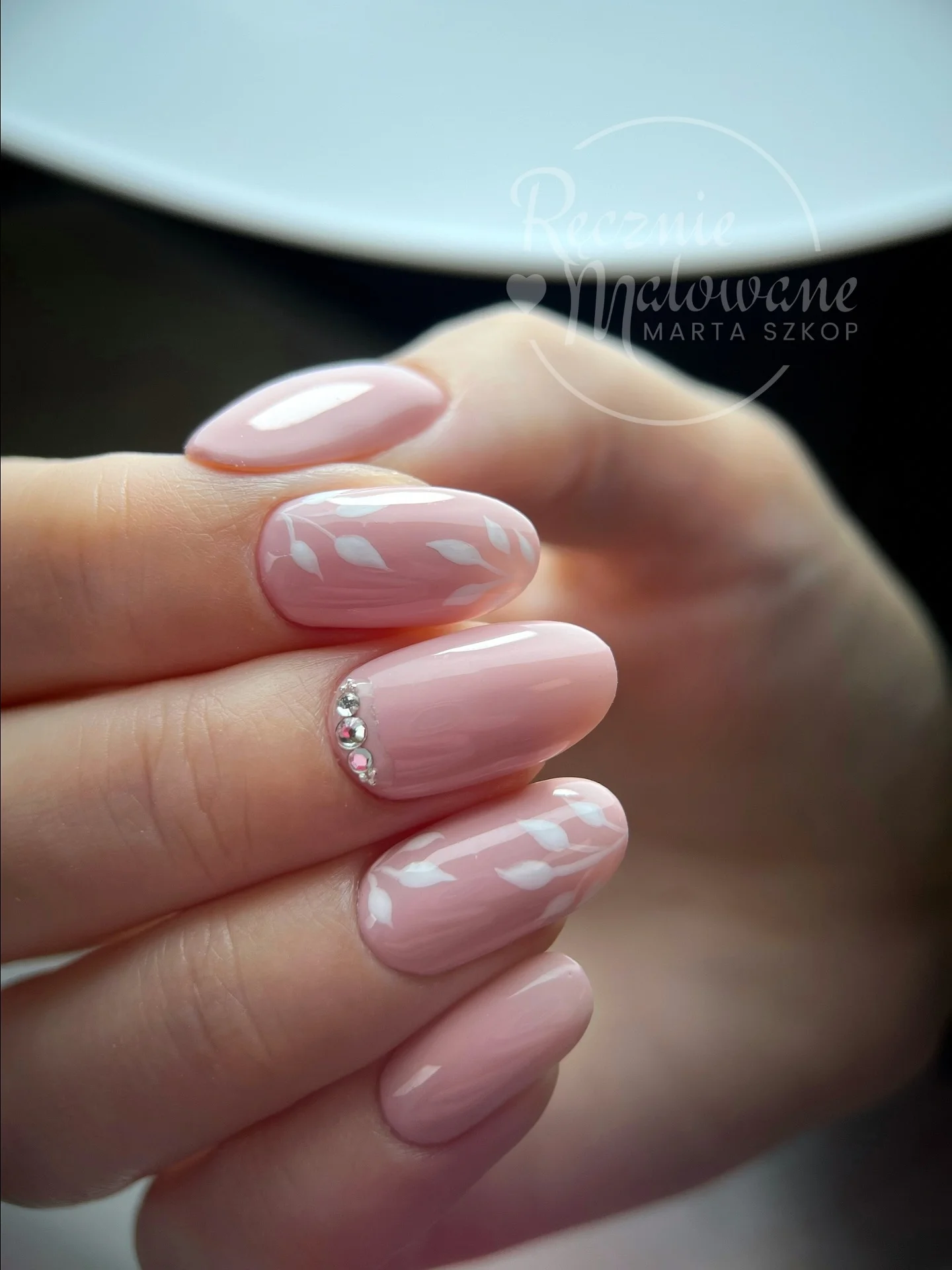 fall wedding nails 2026 Minimal Blush Nails With Tiny White Leaf Details