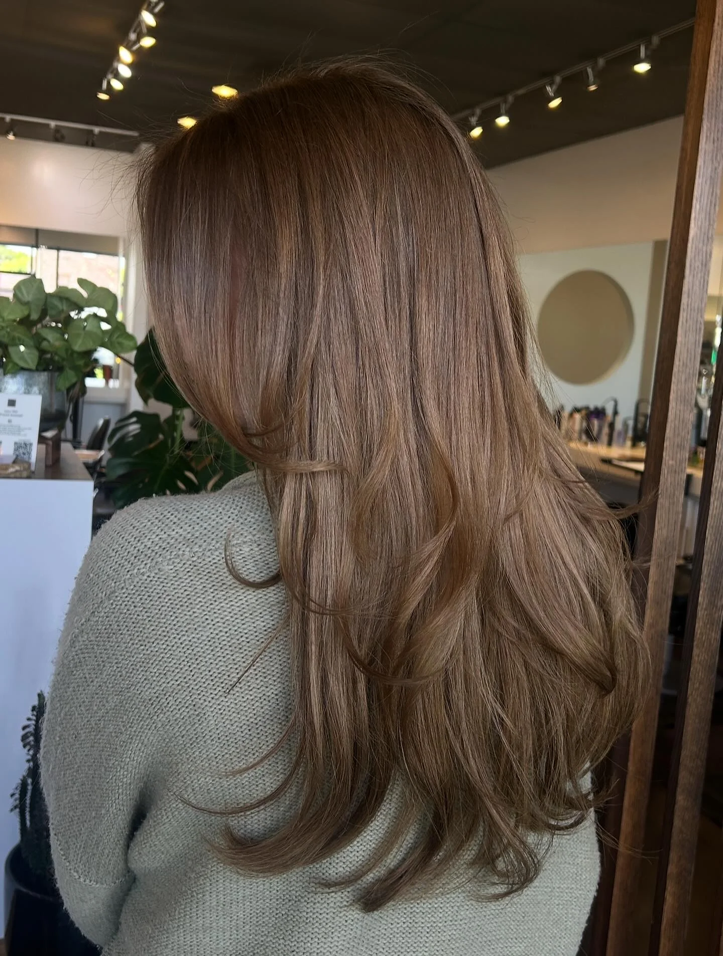 fall brown hair color ideas 2026 Soft Beige Mushroom Brown With Feathered Layers