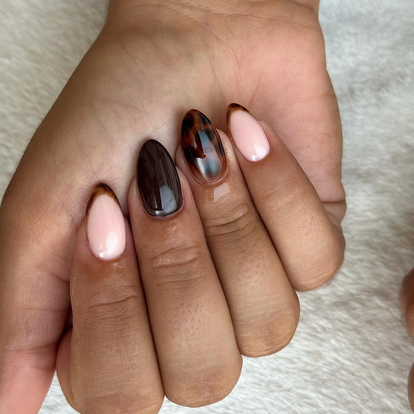 fall nails for medium skin tone Chocolate And Tortoiseshell Mixed Manicure