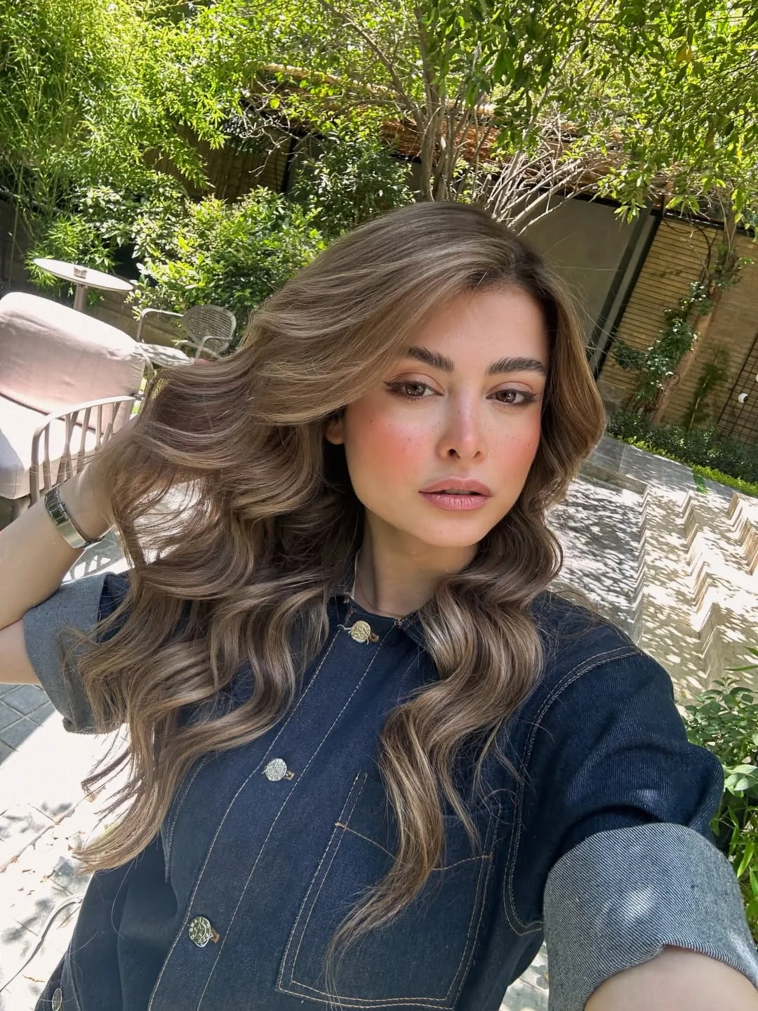 september hair color trends 2026 Muted Mushroom Brown With Cool Beige Ribbons