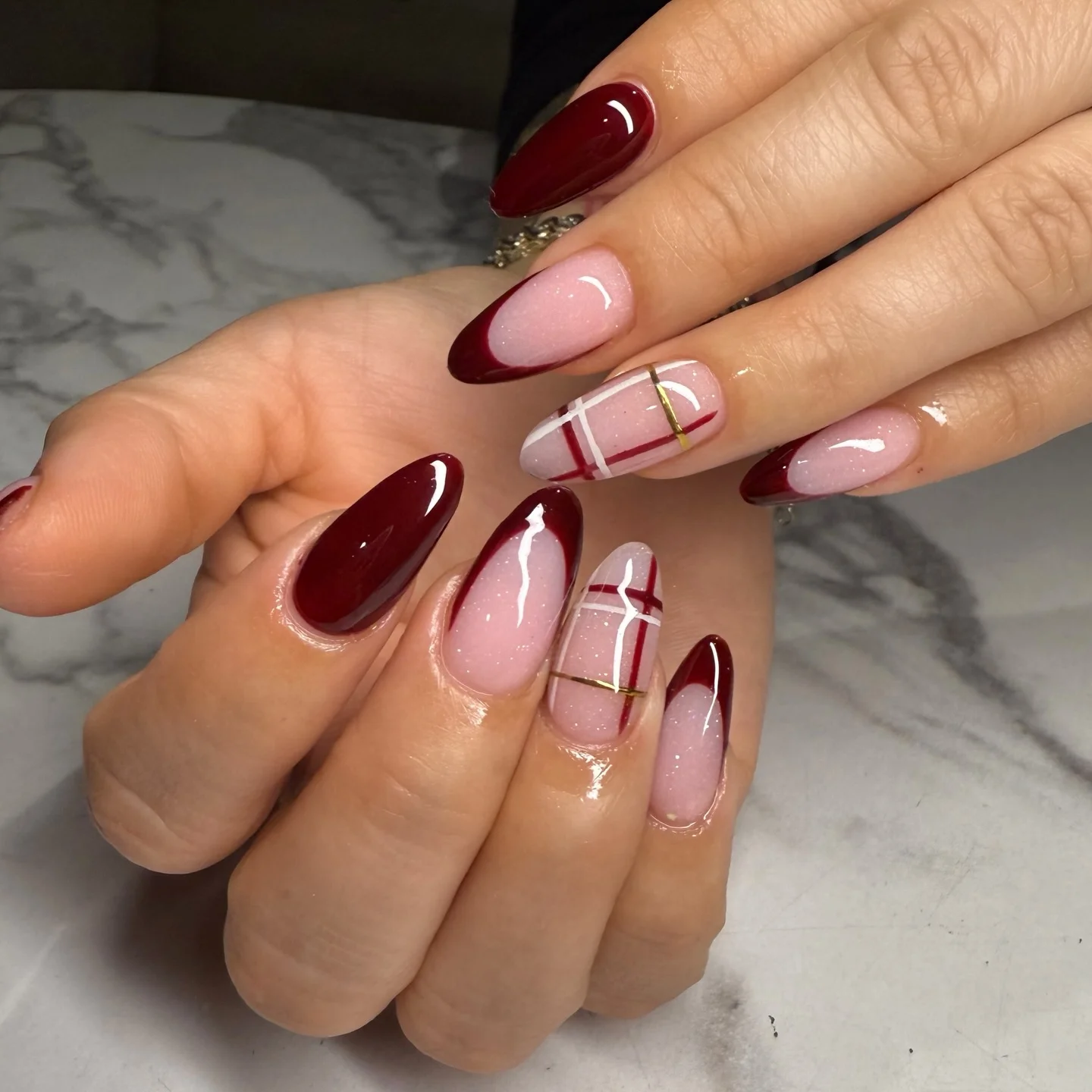 fall burgundy nails with design Pink And Burgundy Plaid Nails With Gold Detailing
