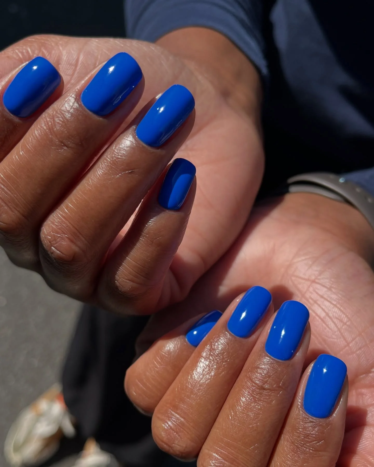 fall nails colors for dark skin Electric Cobalt Blue For A Bold Autumn Twist