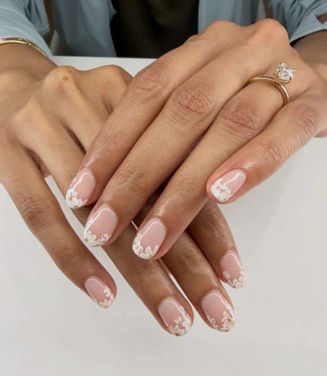 fall wedding nails 2026 Minimal Daisy Details For A Chic Wedding Celebration