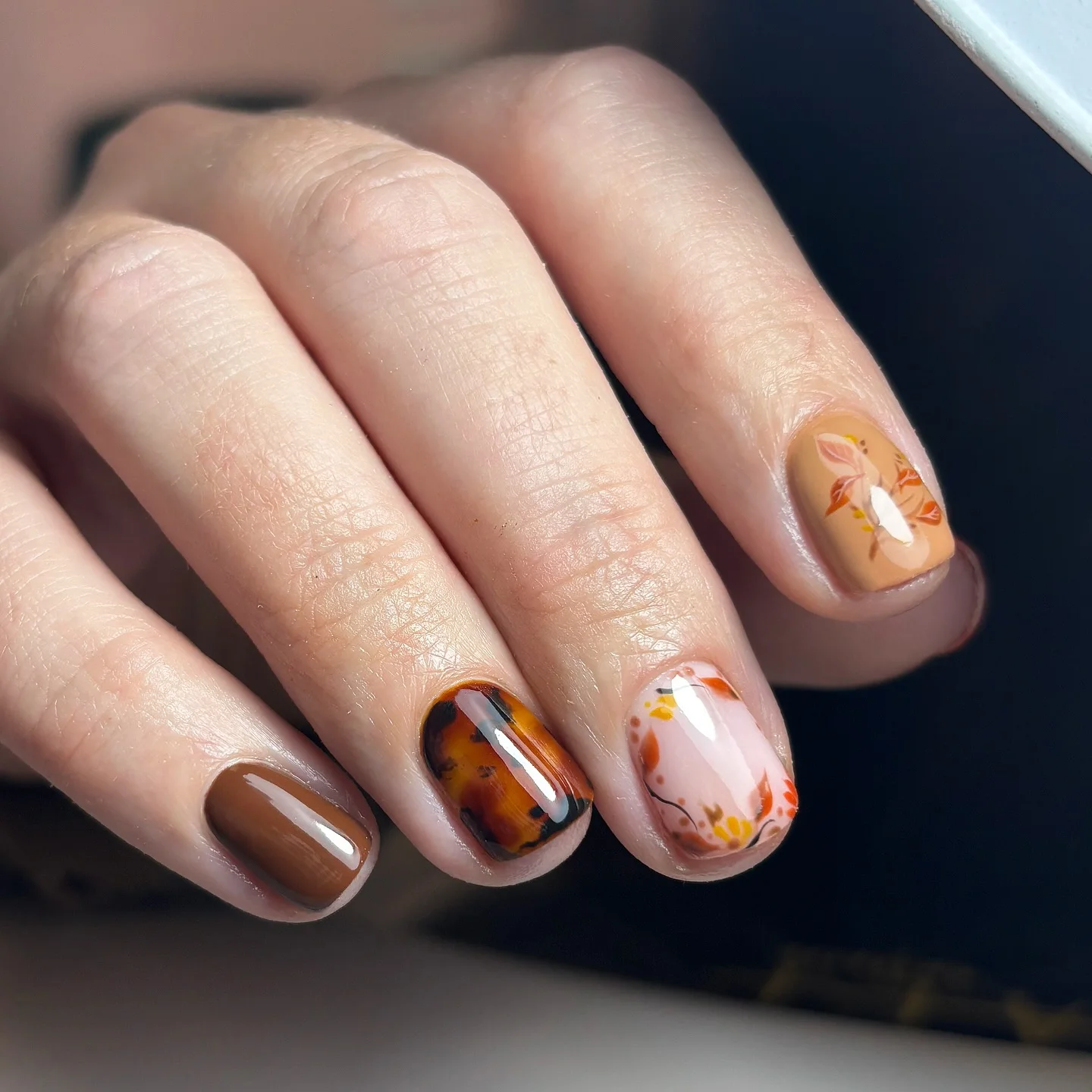 fall trendy nails 2026 Chocolate Brown Tortoiseshell And Tiny Autumn Florals