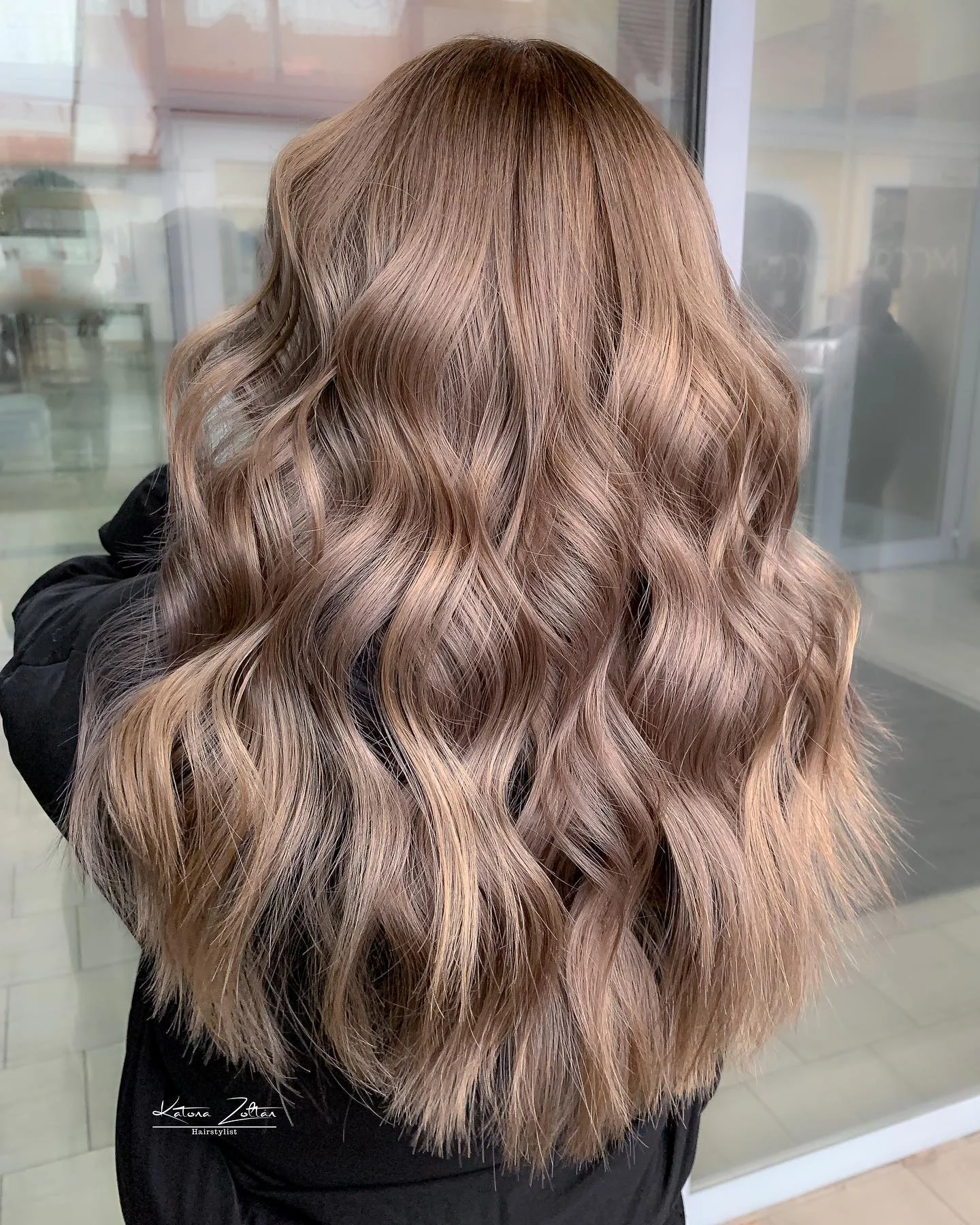 september hair color trends 2026 Glossy Chocolate Brown With Caramel Ribbons