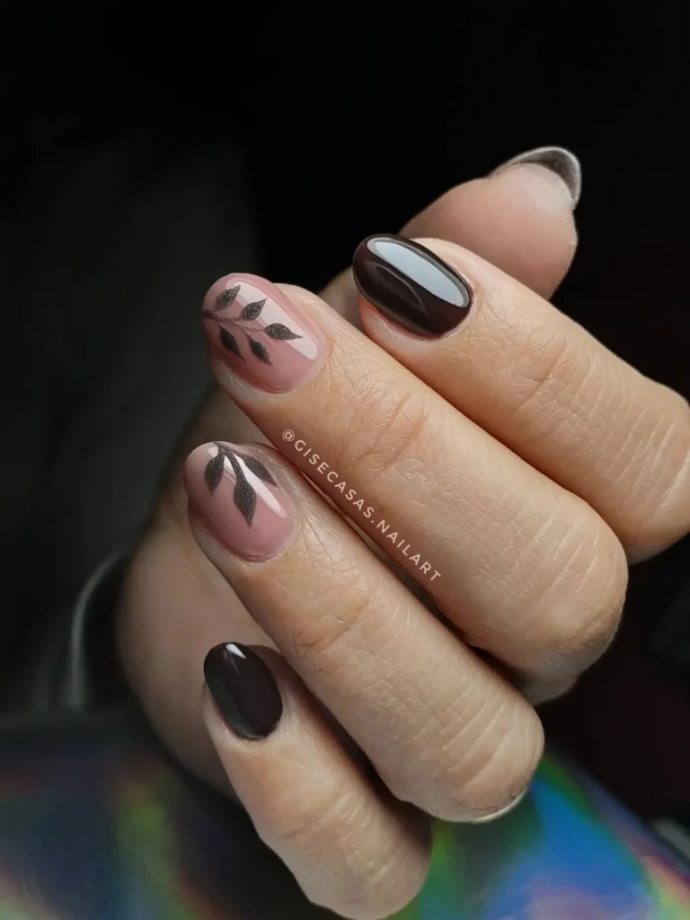 21 Fall Nails For Fair Skin Tones: 2026 Ideas, Colors & Designs