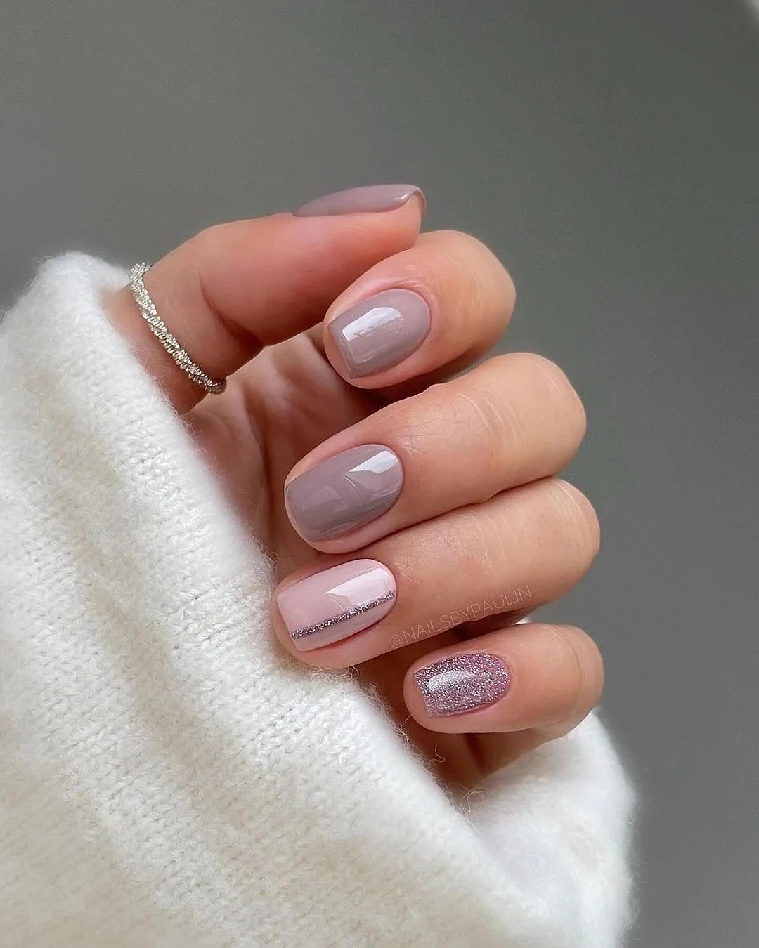 nude fall nails 2026 Dusty Mauve With Rose Gold Sparkle