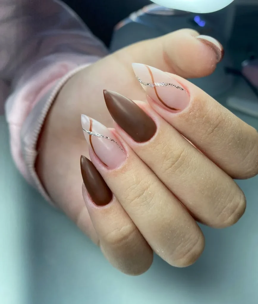 21 Fall Nails For Fair Skin Tones: 2026 Ideas, Colors & Designs