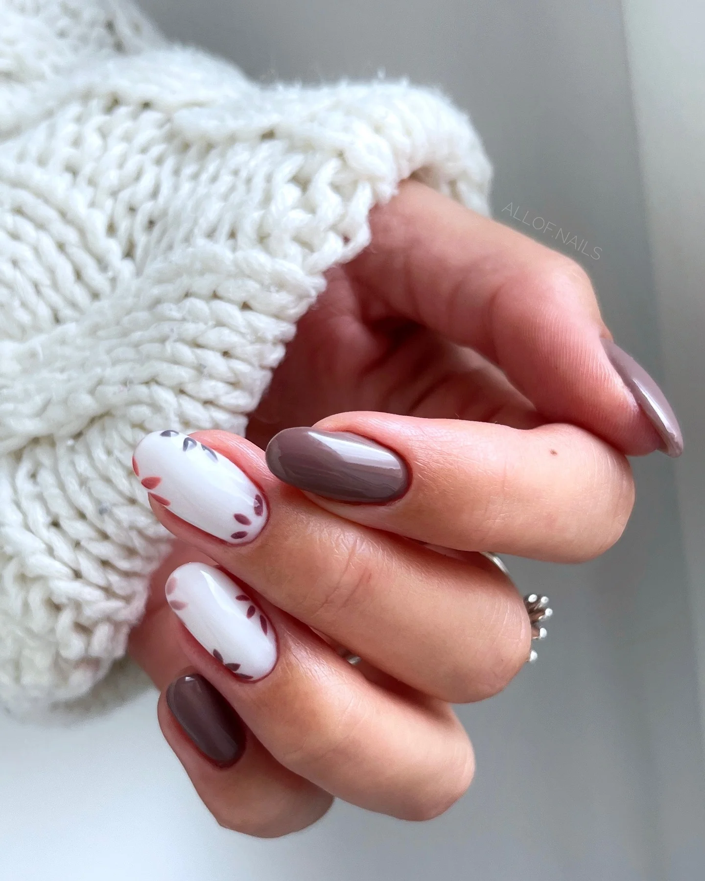 fall trendy nails 2026 Chocolate Brown And Botanical Accent Nails