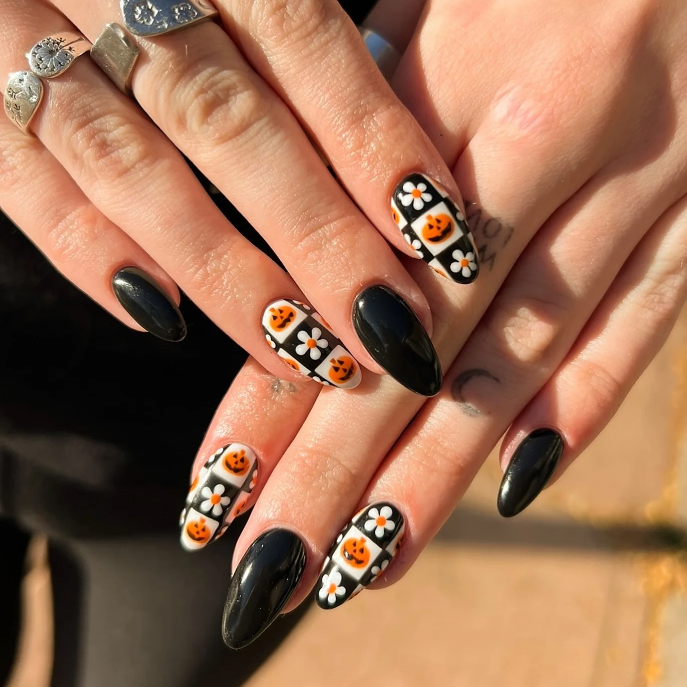 halloween nail art 2026 Black And White Pumpkin Floral Mix